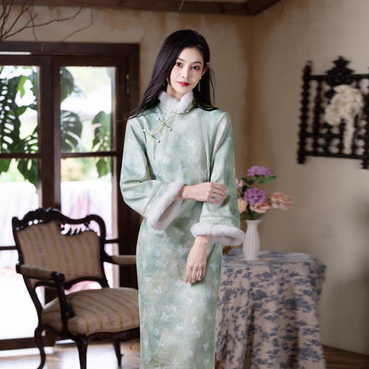 MYJ 绿色加绒加厚国风新中式长袖改良旗袍 商品图1