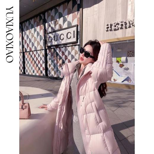 余潇潇【超时空漫游】高克重防钻绒95白鹅绒可拆卸披肩领长款羽绒服 商品图3