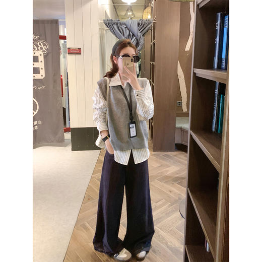 <曾小咸推荐> 现货秒杀！微信超特价！灰色v领针织马甲 日常139.99 立减70 秒杀69.99！条纹衬衫 日常179.99 立减90 秒杀89.99！ 商品图4