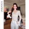余潇潇【心动预警】弹力修身气质烫钻喇叭袖花边V领蕾丝打底上衣 商品缩略图0