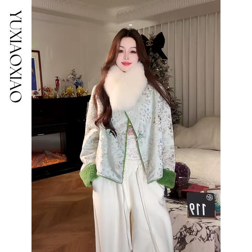 余潇潇【江南听雪】设计感100羊毛人丝提花双面穿中式斜门襟外套 商品图3