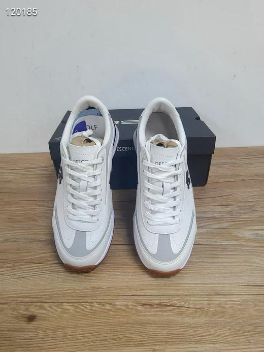 韩单正品25年专柜同步新款迪桑特高尔夫休闲鞋 DESCENTE Golf CHRON DRIVING
尺码：36  37  38  39  40  41  42  43  44 商品图4