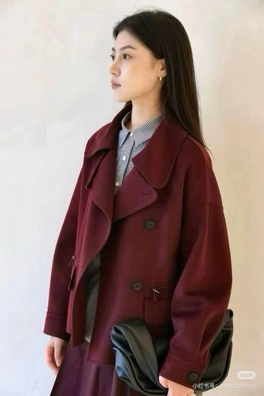 118-10 小禾爆款 安可拉红 绵羊毛 一手长 风衣款夹克短大衣 有造型的双面呢短大衣 商品图9