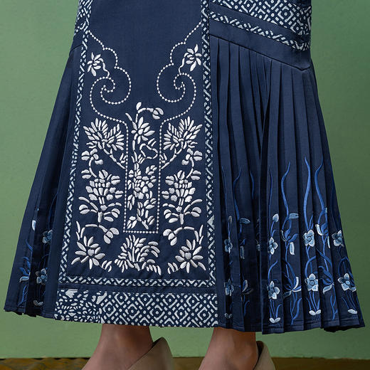 【林栖设计小店】（现货）蓝印花马面裙丝棉2026早春新款鱼尾半身裙女1961073 商品图3