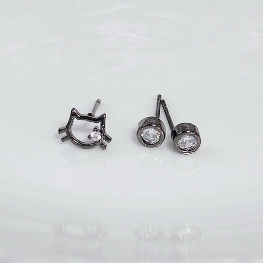 KT猫镂空镶钻耳钉精致气质耳饰-纪念日百货门店同款167596272 商品图4