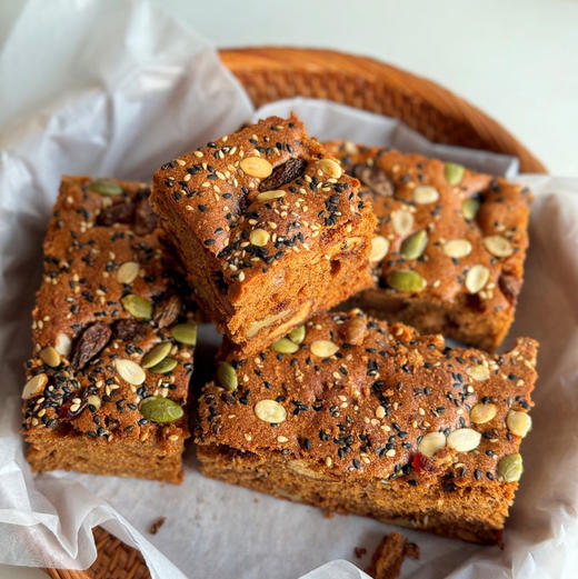 手工无添加剂 红糖核桃枣蛋糕   500g/袋 商品图0