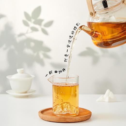 花香牡丹白茶 真材实料 自然晾晒 茶香四溢 350g/块 铁盒+礼袋包装 商品图5