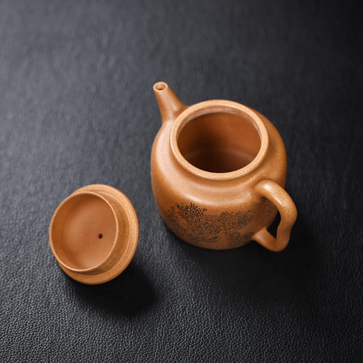 【青山特惠】宜兴原矿降坡泥高德钟紫砂壶 .王强.230cc 商品图7