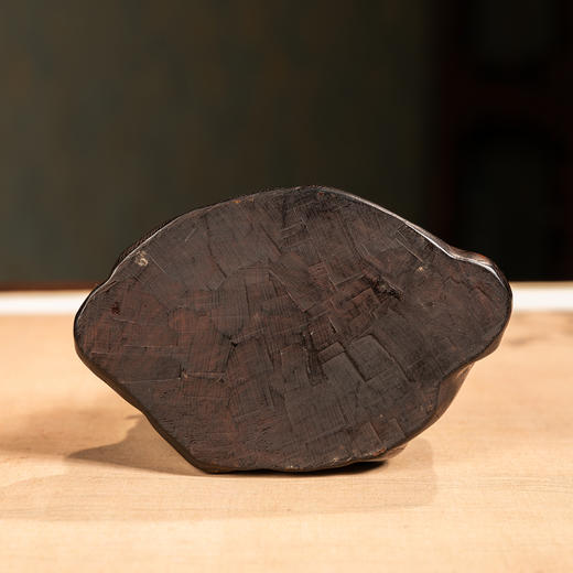 清	紫檀木雕戏狮罗汉像 商品图4