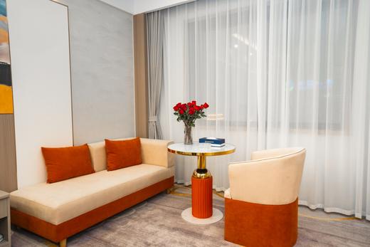 民航金盛国际酒店|金盛大床房248元，金盛双床房238元/（含双早，免费停车） 商品图3