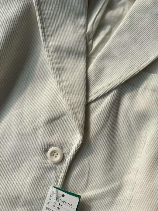 贝壳三 简约通勤白色灯芯绒质感西装外套收腰显瘦小西服C110804 商品图3