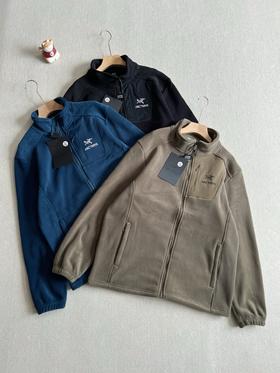 茑家 秋冬男士伐木口袋拼接抓绒外套摇粒绒中间层。