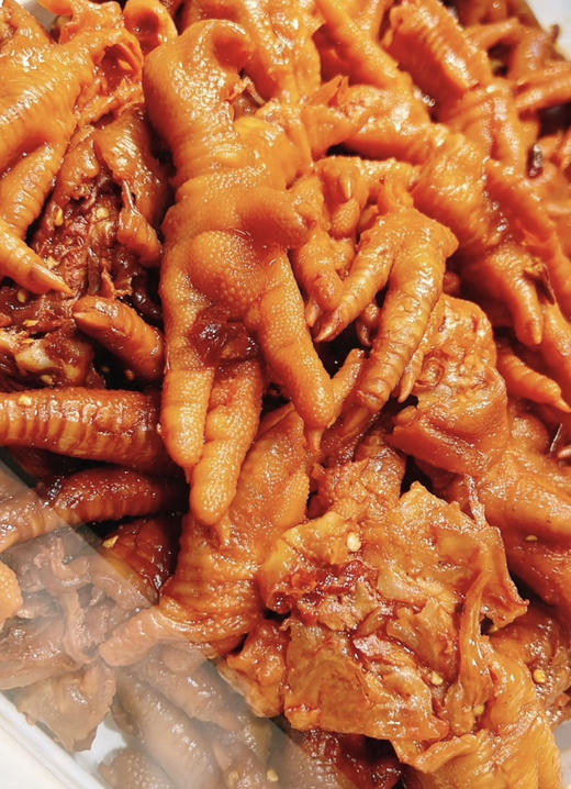 兰飞酱猪蹄，让你一口爱上的美味，兰飞师傅祖上为宫廷御厨   老汤秘方代代相传至今  猪蹄会经过十三道工艺，用三十多味天然草本香料六小时熬制而成！吃起来软烂、香滑，满满的胶原蛋白！ 商品图7