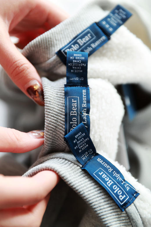 是复古卫衣吖，全部原包装呢。胸口卡通印花加厚加绒外套C110858 商品图1