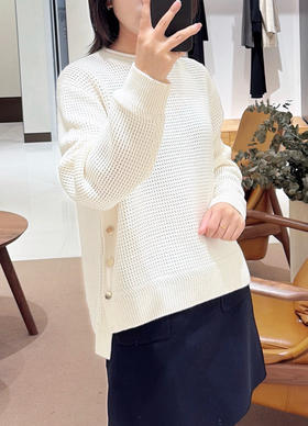 118-5 小禾女士纽扣白色毛衣