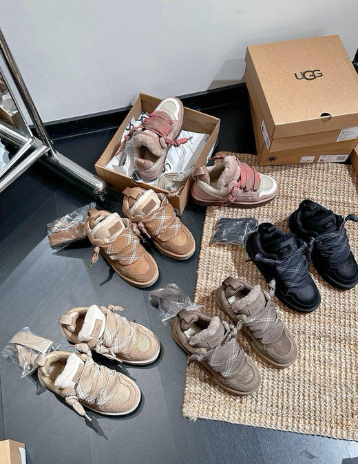 独家老渠道！油叽叽全新系列梅尔休闲雪地靴 男女款⚠️正吗！胖脚选大一码！ 商品图1