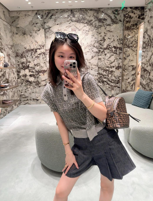 芬迪 25年秋冬新款 老花针织短袖T恤(MM) 商品图4