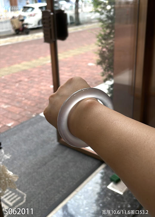 粗圆条玻璃种手镯【5062011】圈口53.2~具体价格微信咨询 商品图5