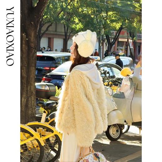 余潇潇【雪国精灵】俏皮日常托斯卡纳羊卷毛皮毛一体可拆卸连帽皮草 商品图2