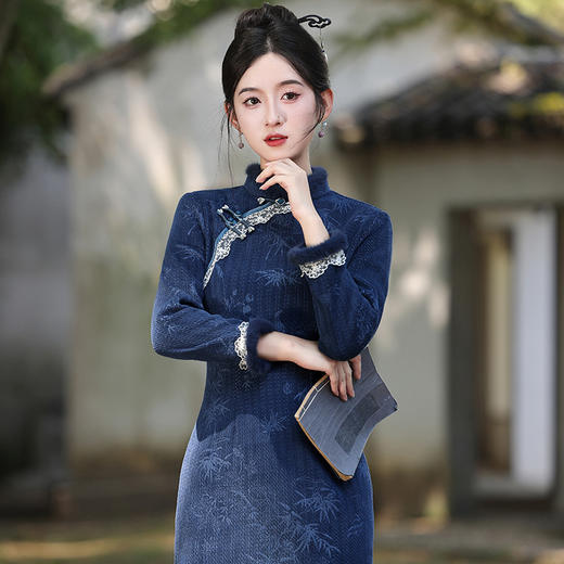 秋冬新款旗袍年轻复古国风新中式宝蓝色雪尼尔加绒长款旗袍MLS7208 商品图1