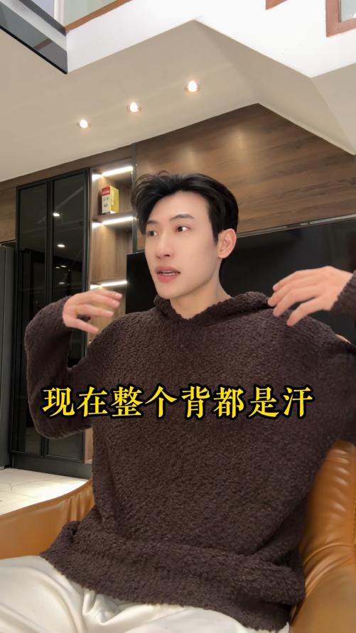 WY1193SDSA男士秋冬新款痞帅男装时尚简约纯色连帽卫衣百搭时尚套头上衣 商品图0