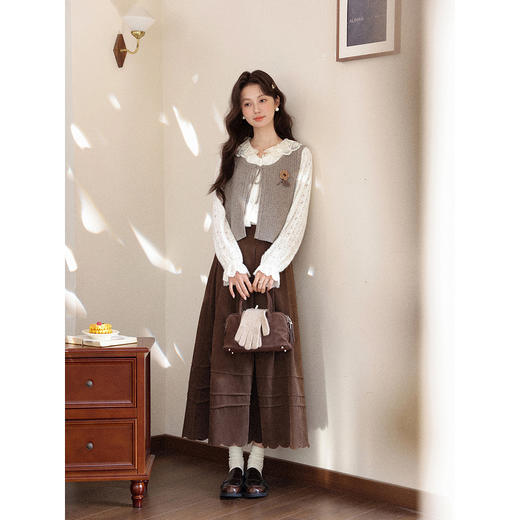 鹿向南「燕麦巧巧」法式气质学院风燕麦色外搭上衣马甲背心女秋季 商品图1