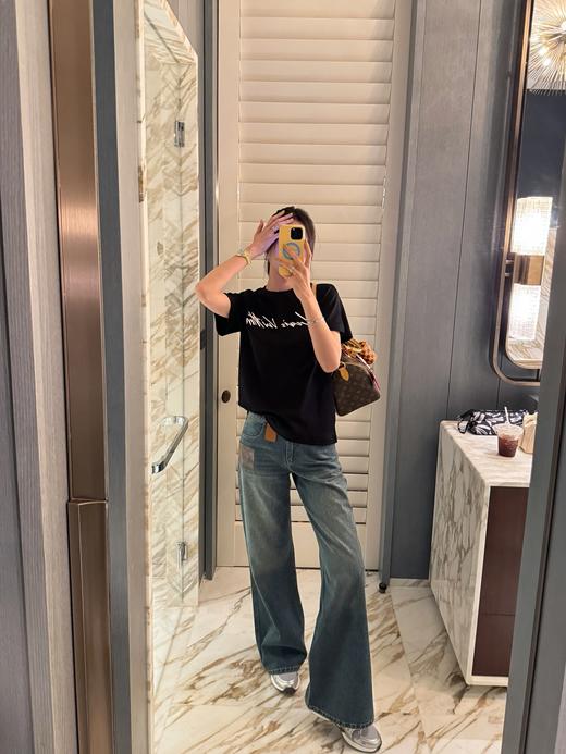 驴家 25年最新款 黑色刺绣T恤(KX*MM) 商品图1