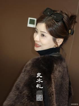 良木礼——皮毛一体外套