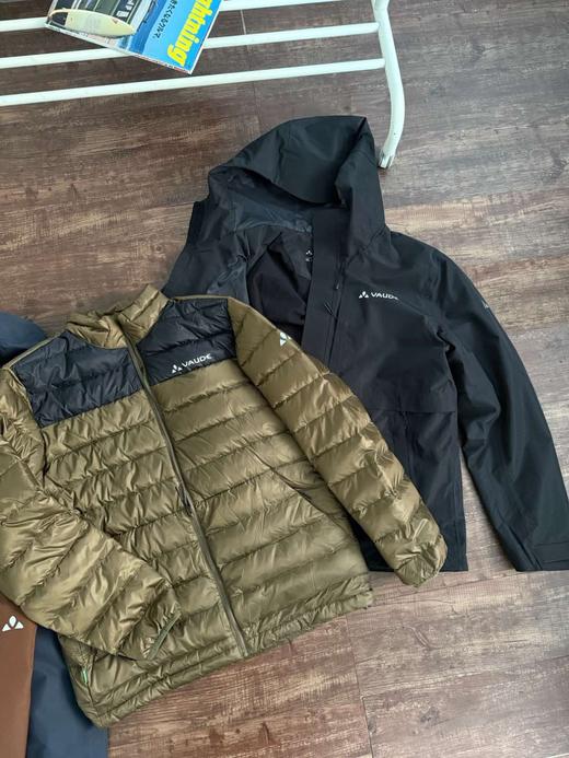 VAUDE魏德男士户外冲锋衣防风防水保暖三合一羽绒服 商品图3