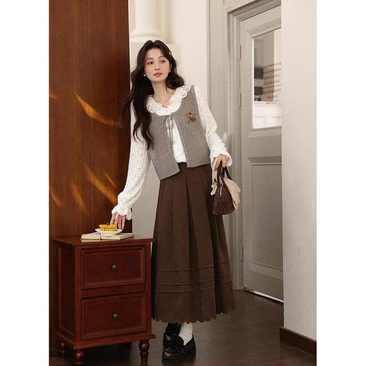 鹿向南「燕麦巧巧」法式气质学院风燕麦色外搭上衣马甲背心女秋季 商品图4