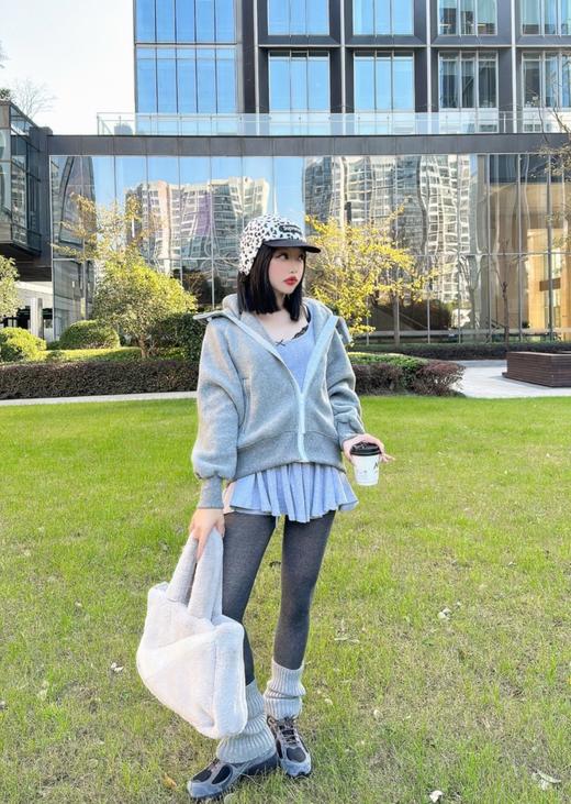 加拿大鹅Chilliwack浅灰色抓绒外套 面料很好rua~还是超越妹妹同款（ZY*MT） 商品图7