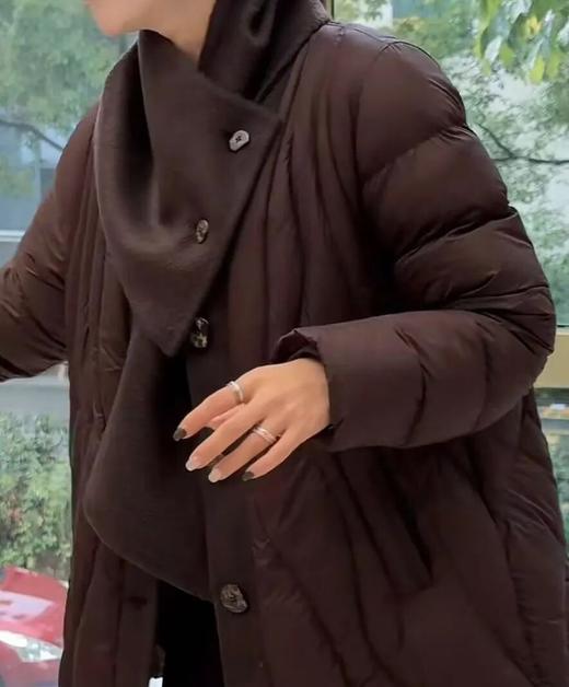 现货秒发~附围巾绗缝花苞型羽绒服 商品图0