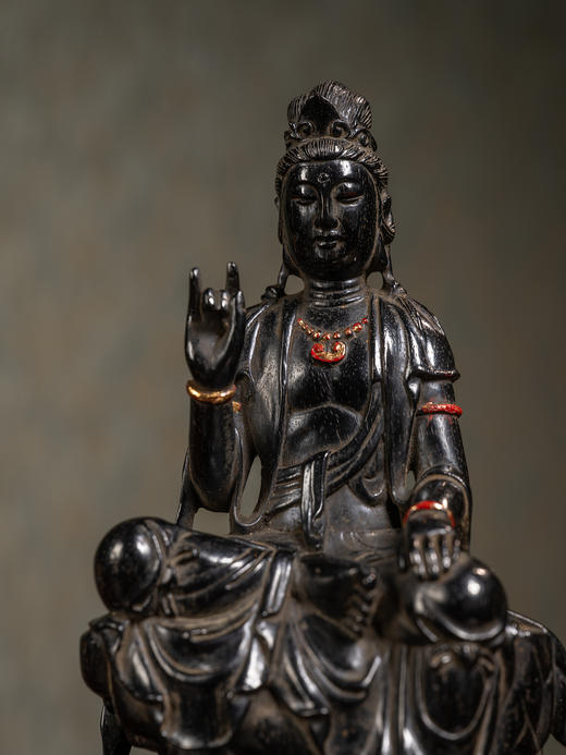 清	紫檀木雕自在观音像 商品图3