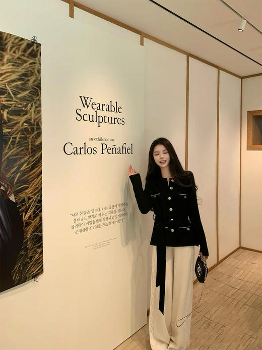 香奈儿 25秋冬新款徽章腰带毛织开衫（TM） 商品图3