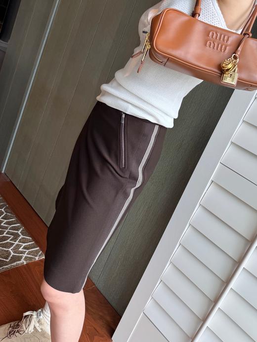 缪缪 25年新款 咖色半裙(KX*MM) 商品图5