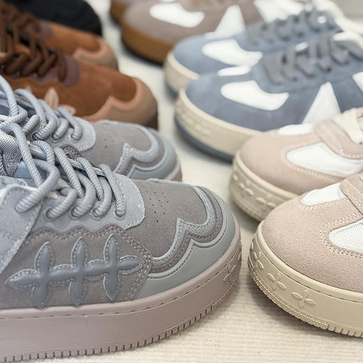 【空军粉的梦中“情鞋”】香港神鞋DS联名款空军系列~黑科技乳胶内胆空军板鞋新色上市！太适🈴秋天了🍂直接成为我鞋柜里的秘密武器！隐形增高+暴走不累👉作为街头ootd的扛把子！！ 商品图5