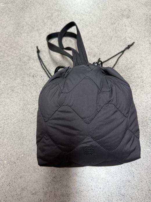 纯原单尾货 国内无售 韩国订单  kl 运动户外抽绳包云朵水桶包 尺寸30*28*13 商品图1