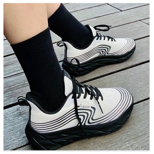 【一代&三代&新款】Trubody作弊鞋 | 男女同款体测鞋、大牌A*L改良款、酷炫配色、酷炫夜光鞋面;轻、软、弹、减震，暴走不累，公路或复杂路面均能胜任 商品图12