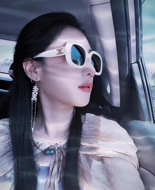 QT83-CELINE赛琳 图案装饰 醋酸酯 长方形 太阳眼镜 女款 白色（QT*JH）夏季专享 商品图10