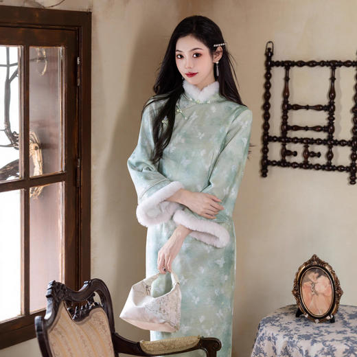 MYJ 绿色加绒加厚国风新中式长袖改良旗袍 商品图0