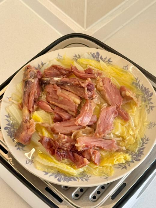 💰29.9到手一只约1斤装【风干鸡】一口下去下饭，骨头都想嚼碎吃掉，香到舔手指🖐 🐓严选林间散养走地鸡🌳阳光自然晾晒☀️腊香浓郁不咸不油，肉质紧实有嚼劲😍 商品图2