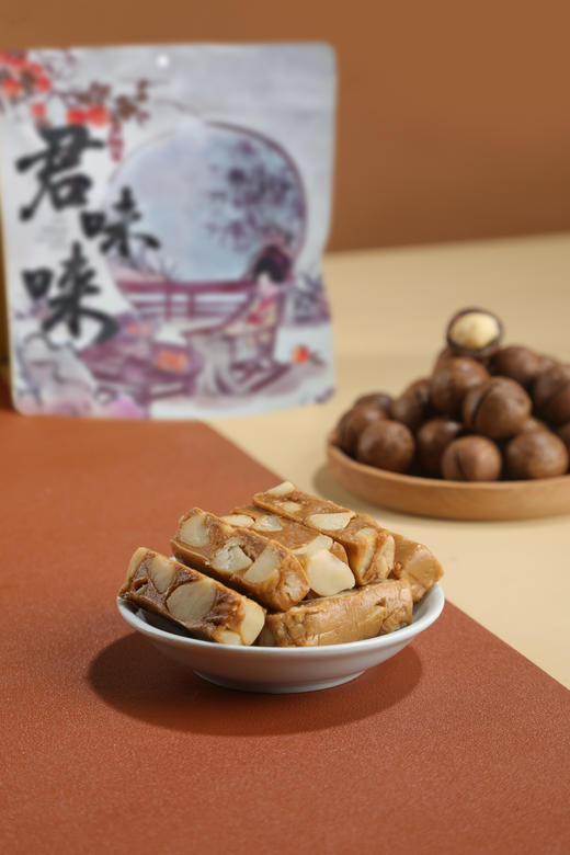 【君味唻坚果太妃糖】39.9💰抢两大袋夏威夷果/巴旦木/花生三重口味，口口酥脆不粘牙，甜而不腻解馋❗ ✅手工熬制➕安佳黄油🧈大颗果仁肉眼可见❤️  商品图3