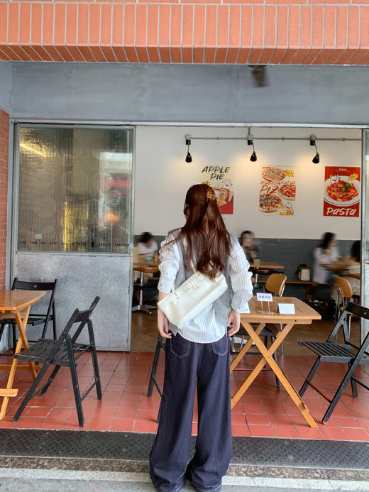 <曾小咸推荐> 现货秒杀！微信超特价！灰色v领针织马甲 日常139.99 立减70 秒杀69.99！条纹衬衫 日常179.99 立减90 秒杀89.99！ 商品图6