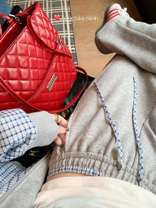 <曾小咸推荐> 现货秒杀！微信超特价！两面穿灰色格子卫衣外套 日常209.99 立减110 秒杀99.99！ 灰色裤子秒杀79.99！ 商品图11