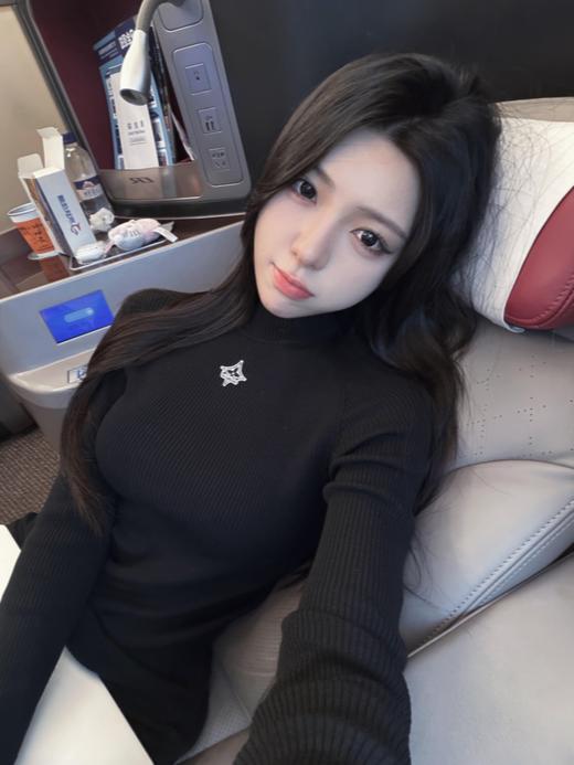 驴家 25FW秋冬新款 标志性刺绣黑高领针织衫（DQJ） 商品图1