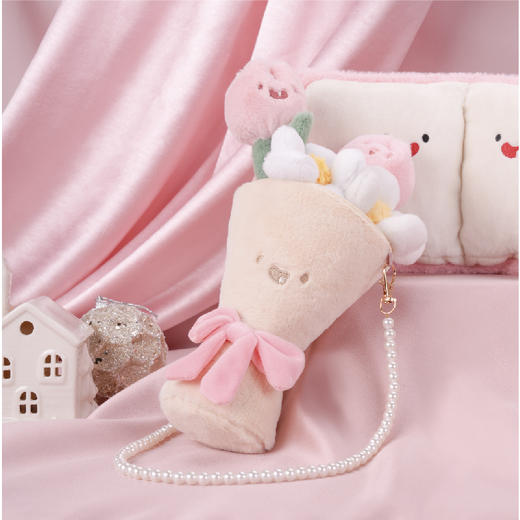 罗莱玺月-手捧花毛绒玩具 商品图1