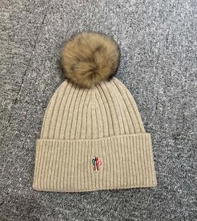 女款毛毛球羊毛帽zh018