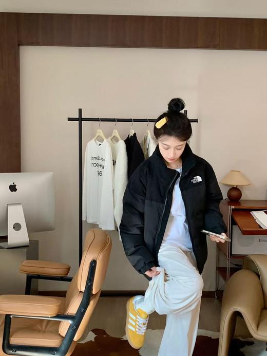 【小北家情侣款拼接棉服】双倍保暖抗风 内里整个都是棉 袖口和下摆都做了防风设计，正儿八经的棉服-YOEO 商品图9