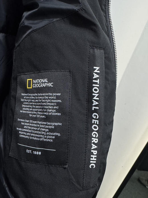 韩单正品 NG国家地理 男士长款鹅绒羽绒服
正品保真！越南产！行走的鹅绒被子 长度到小腿位置 螺纹袖口 商品图5