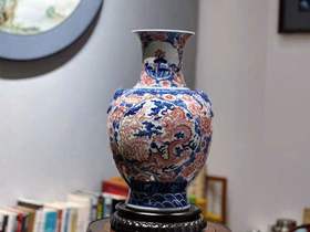 青花釉里红《龙凤和鸣》象耳瓶